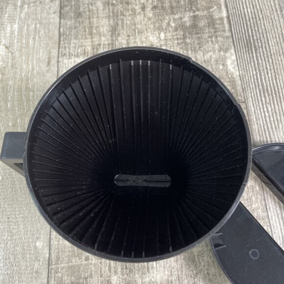 Technivorm Moccamaster Brew-Basket w/ Lid Auto Drip-Stop KBGT - Picture 5 of 6